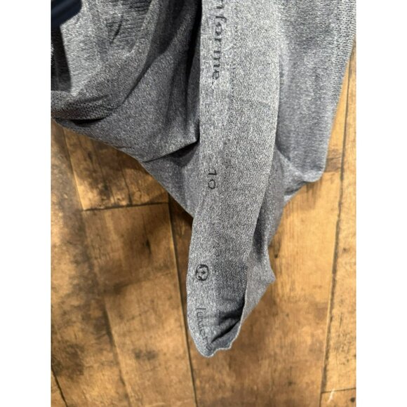 Lululemon Swiftly Tech Short Sleeve Shirt Grey Size 10 EUC - Picture 3 of 3
